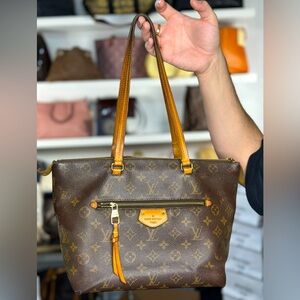 LV Monogram Rare Zip Tote